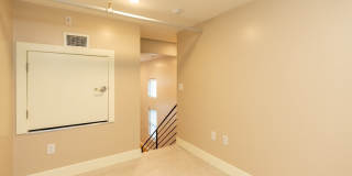 157-105 N. Main Street Gallery 13
