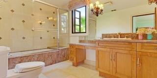 725 N FOOTHILL Rd Gallery 34