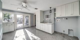 BEAUTIFUL HOME IN BLUEBONNET HILLS, ALAMO HEIGHTS Gallery 15