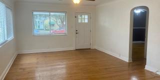 Euclid/Woodlawn Roommate Dream 4/3 home Gallery 3