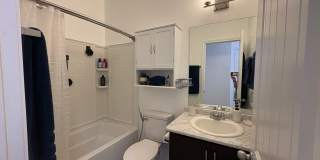 MOVE IN SPECIAL: $1000 OFF 1ST MONTH'S RENT!** Gallery 6