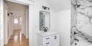 4216 Brownway Avenue Gallery 28