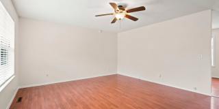 Charming 3 Bedroom Home with Washer & Dryer, Garage & Storage Shed Gallery 6