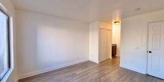 Bright & Spacious Condo Living with Parking! Gallery 9