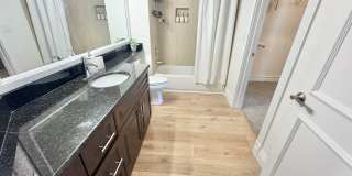 Great opportunity condo in a highly desirable central Las Vegas location Gallery 18