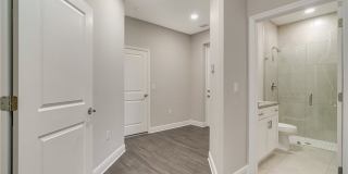 809 Agnes Avenue Gallery 23