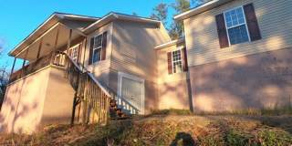 3 bedroom 2 bath home located in Southside Gallery 1