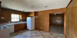909 Southview Circle Gallery 3