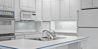 Classic 4BR Cape in Old Irving Park! Gallery 11