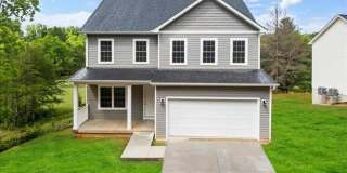 5 BED 2.5 BATH HOME LOCATED IN BLACKSBURG 5 BED 2.5 BATH HOME LOCATED IN BLACKSBURG Gallery 1