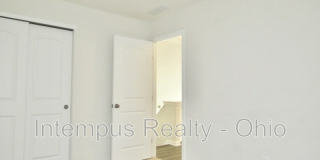 2844 Hillstone St Gallery 35