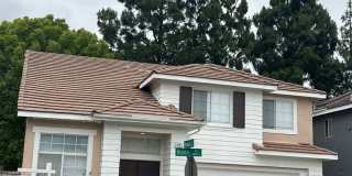 Stunning 3 Bed 3 Bath Duplex in Placentia with Open Floor Plan and Vaulted Ceilings. Gallery 22