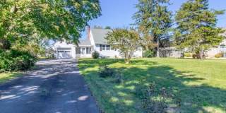 1517 SAVANNAH Road Gallery 1