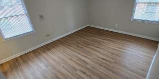 1011 Northfield  Circle Gallery 8