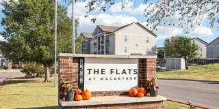 The Flats at MacArthur Gallery 36