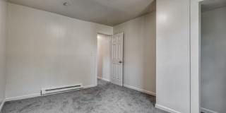 Fully Renovated 3 Bedroom, 1 Bathroom Townhouse Gallery 13