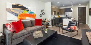 915 Glenwood Apartments at Grant Park Gallery 9
