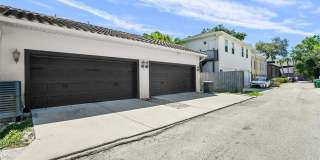 207 S MOODY Avenue Gallery 52