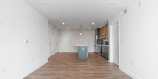 Graduate Pointe Gallery 24