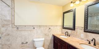 271 Seaside Avenue unit: A Gallery 17