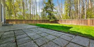 5BR/3BA End Unit with Greenbelt View in Lynnwood Gallery 28