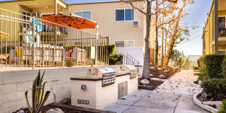 The Summit at La Crescenta Gallery 16