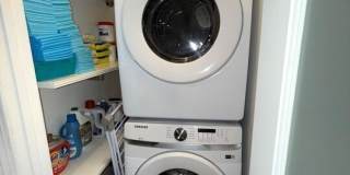 843 4th St Gallery 18