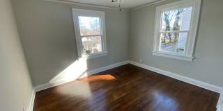 1 Story House with Hardwood Floors Gallery 9