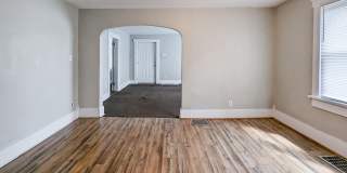 PRELEASING for AUGUST! Close to Campus; In-Unit Washer and Dryer Gallery 12