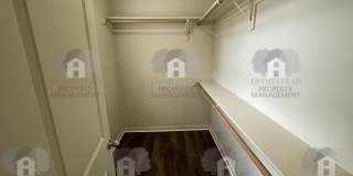 Perfect commuter location! Gallery 14