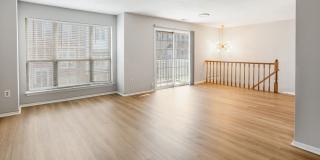 Spacious Newly Rennovated 2 Bedroom House with 2.5 Bath Gallery 8