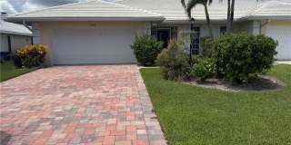 2880 SE Fairway W Gallery 1