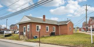 306 E 4TH Street Gallery 1