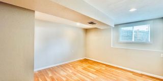 Beautifully Renovated 5 Bedroom House with Large Yard! Gallery 17