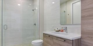 1132 W Adams Street Gallery 14