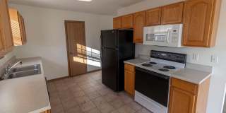 3bed/2ba single family home - great location! Gallery 8