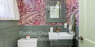 915 N Eugene St Gallery 13