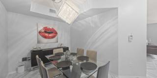 250 NE 3rd Avenue Gallery 9