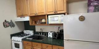Kaioo Terrace, 1 Bedroom unit located at edge of Waikiki Gallery 5