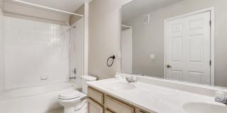 SW Littleton 3BR / 2BA Ground-Level Condo with Park Views! Gallery 14