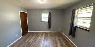 901 North Oak Avenue Gallery 4