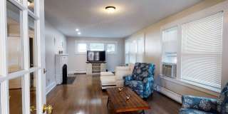 Charming and Spacious 5BD 2.5BA House in Beaver Hills! Gallery 1