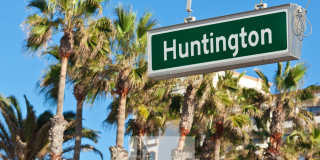 5 Bedrooms. 3-Car Garage. Huntington Beach Charm! Gallery 25