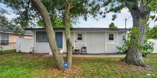 Large fenced backyard, 3 beds 2 bath home. Gallery 1