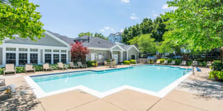 Regent's Park Gallery 19