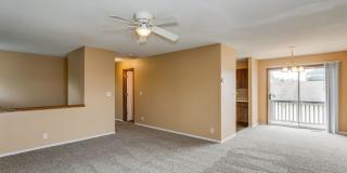 Super sized 3 bedroom townhouse Gallery 1