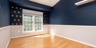 2209 COMMISSARY Circle Gallery 26
