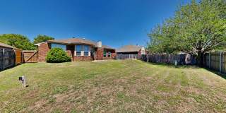 Nice 3 Bedroom 2 Bathroom Home with Storm Shelter and Office! Gallery 25