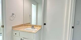 3636 Howard Gallery 15