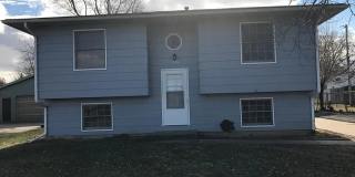 Spacious Split-Level Home With Garage and Fenced Yard in Rock Island! Gallery 1